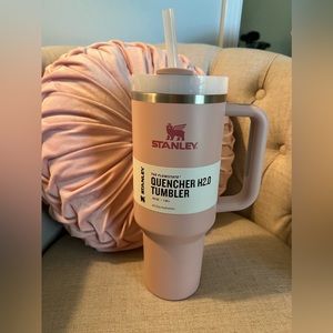 BNWT 40oz Stanley Tumbler